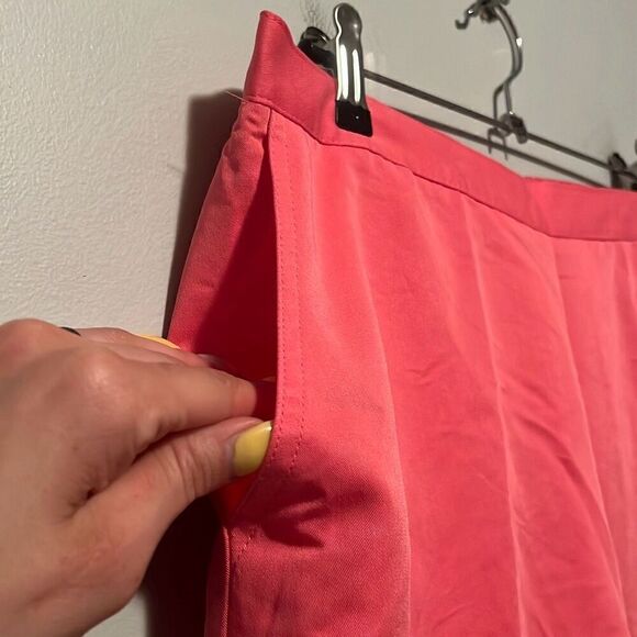 Alfred Dunner Women's Solid Pink Pull On Flat Front Capri Pants Size 18 NWT - Picture 4 of 10